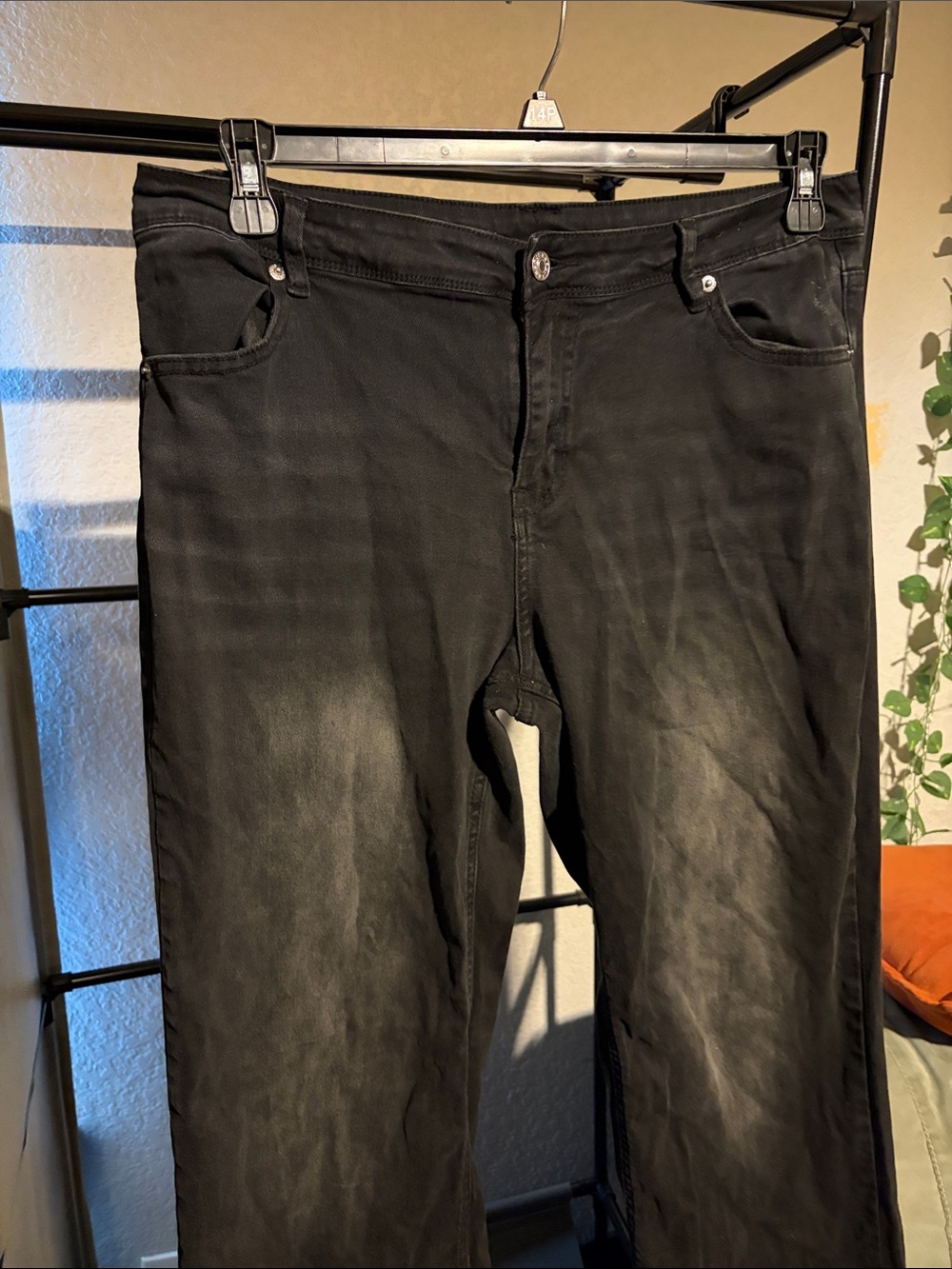 Amazon Women's Boyfriend Jeans - Black